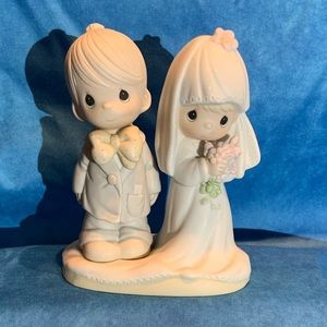 Precious Moments “The Lord Bless and Keep You” Figurine